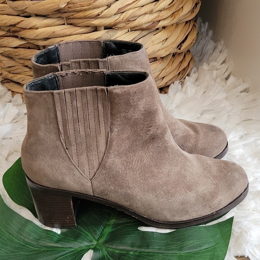 Wolverine 1000 mile slipon herl booties Size 10M